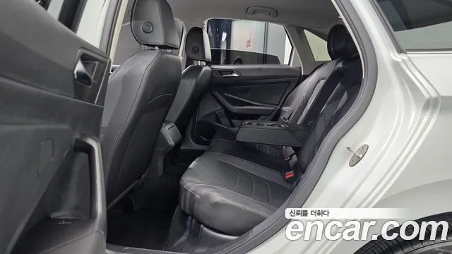 Volkswagen Jetta 2021 thumb 11