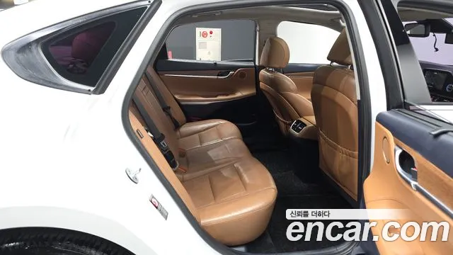 Hyundai Grandeur 2017 thumb 11