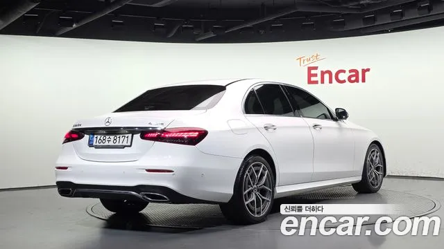 Mercedes-Benz E-Класс 2020 thumb 2