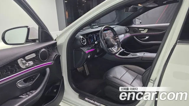 Mercedes-Benz E-Класс 2020 thumb 10