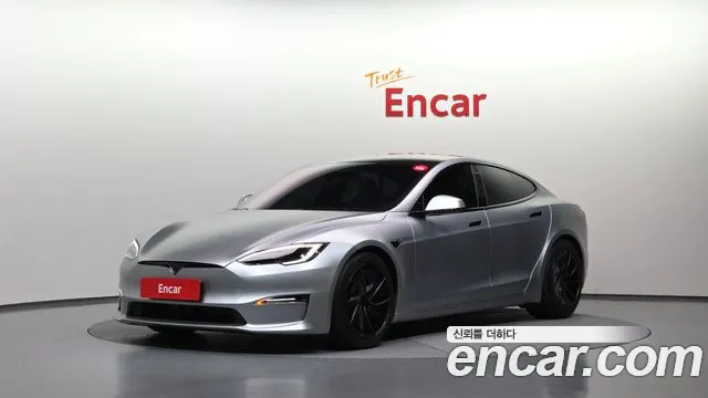 Tesla Model S 2026 thumb 12