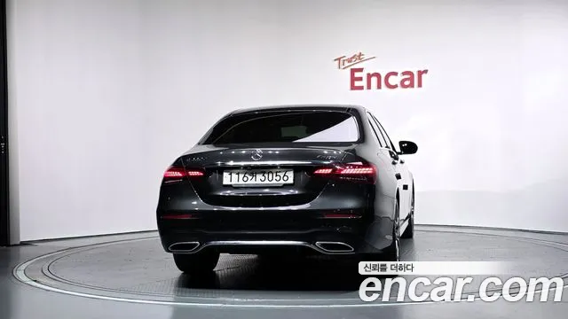 Mercedes-Benz E-Класс 2022 thumb 4