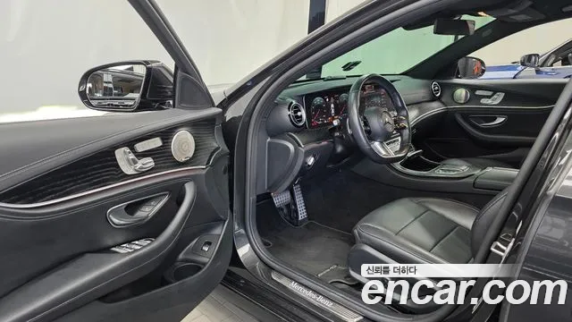 Mercedes-Benz E-Класс 2022 thumb 10