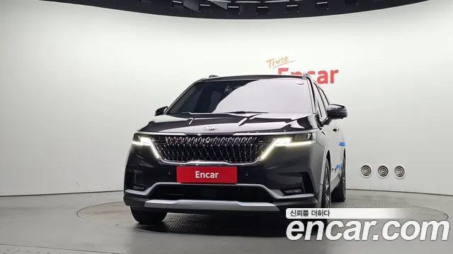 Kia Carnival 2021 thumb 3
