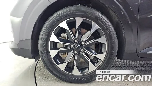 Kia Carnival 2021 thumb 5