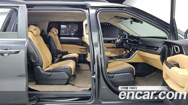 Kia Carnival 2021 thumb 12
