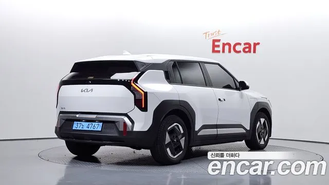 Kia EV3 2025 thumb 2