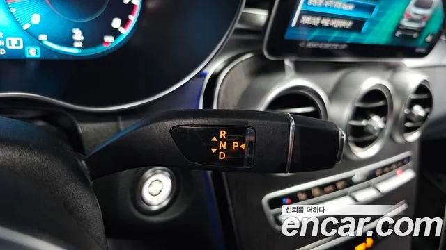 Mercedes-Benz GLC 2022 thumb 8