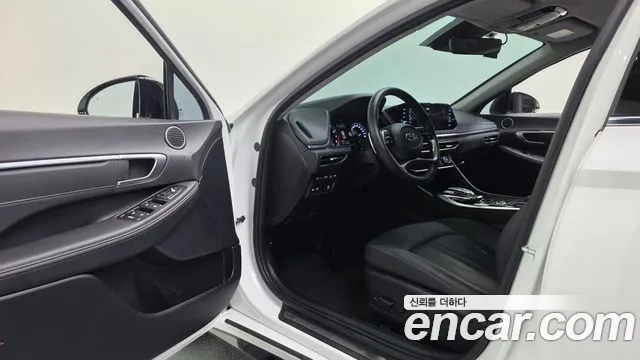 Hyundai Sonata 2021 thumb 11