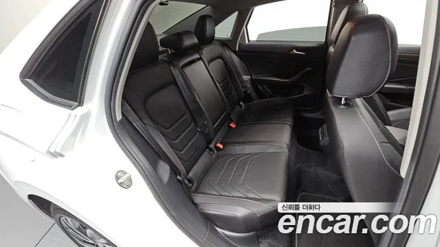 Volkswagen Jetta 2021 thumb 11