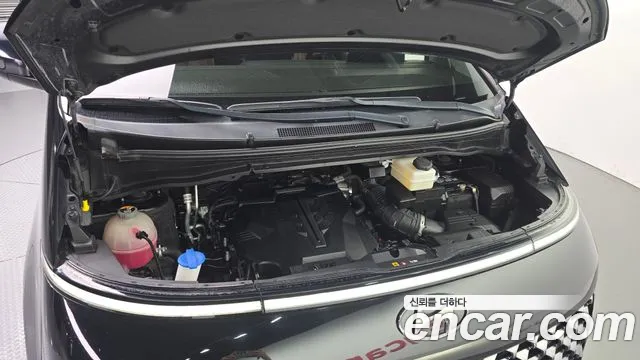 Hyundai Staria 2021 thumb 6