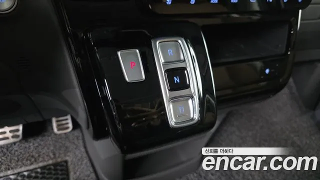 Hyundai Staria 2021 thumb 9
