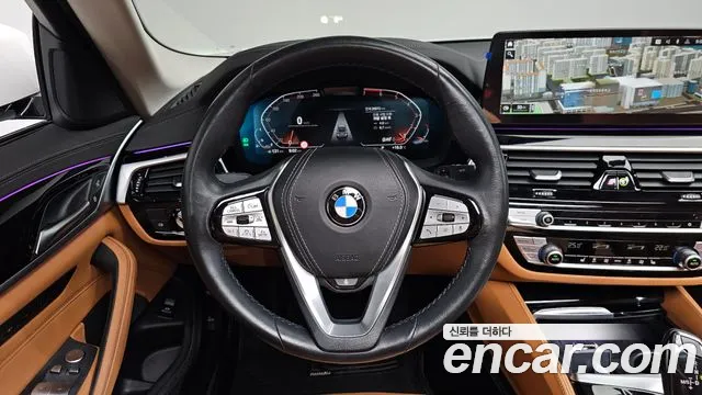 BMW 5-Series 2022 thumb 12