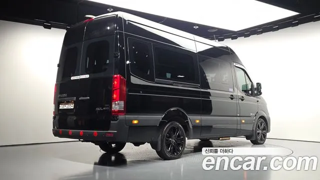 Hyundai Staria 2020 thumb 2