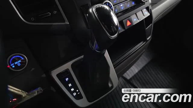 Hyundai Staria 2020 thumb 9