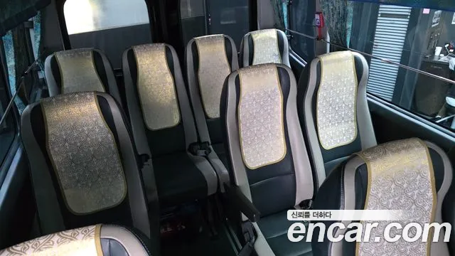Hyundai Staria 2020 thumb 12