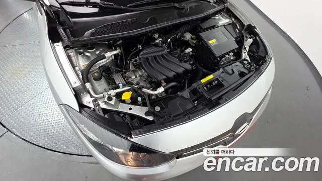 Renault-KoreaSamsung Fluence 2015 thumb 6