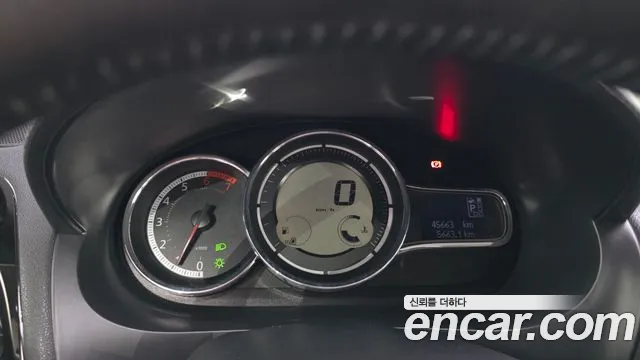 Renault-KoreaSamsung Fluence 2015 thumb 8