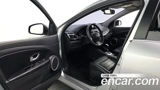 Renault-KoreaSamsung Fluence 2015 thumb 10