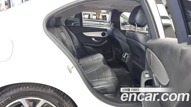 Mercedes-Benz C-Класс 2016 thumb 12