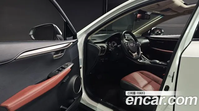 Lexus NX 2017 thumb 9