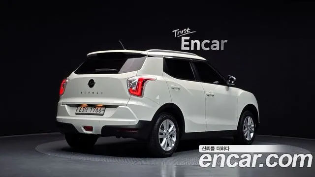 KG_Mobility_Ssangyong TIBOLI 2016 thumb 2