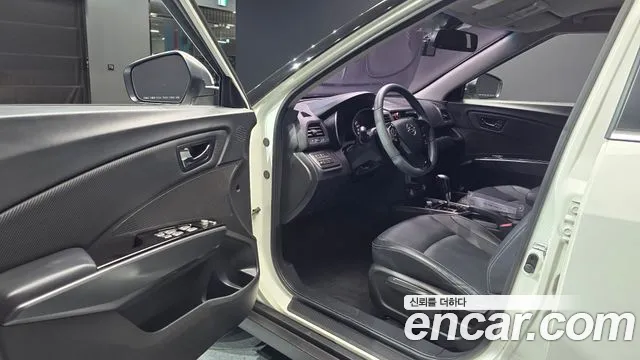 KG_Mobility_Ssangyong TIBOLI 2016 thumb 10