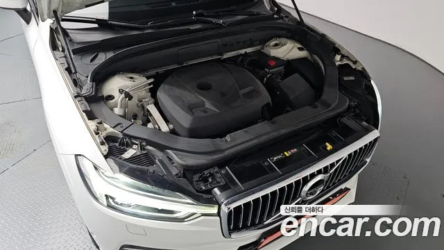 Volvo XC60 2019 thumb 5
