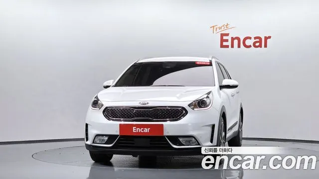 Kia Niro 2017 thumb 2