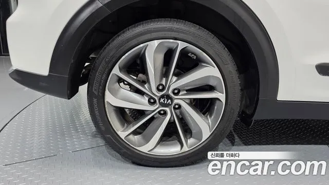 Kia Niro 2017 thumb 4