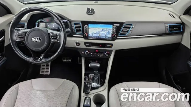 Kia Niro 2017 thumb 6