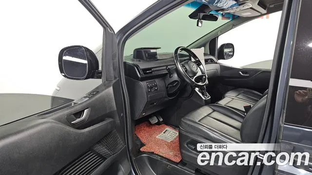 Hyundai Staria 2021 thumb 10