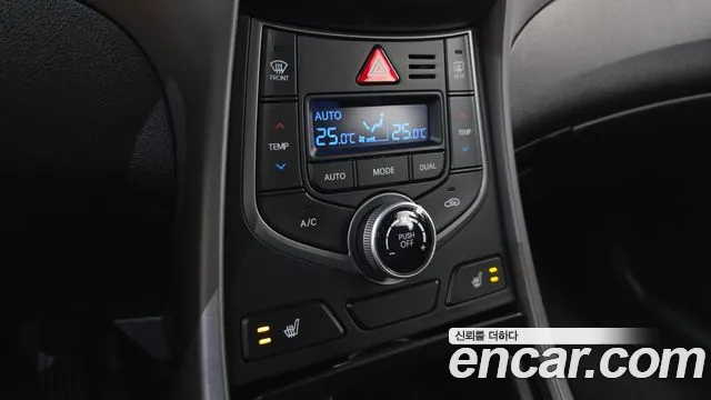 Hyundai Avante 2015 thumb 11