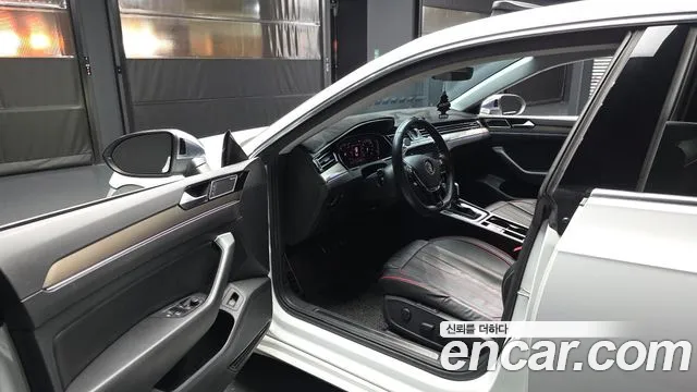 Volkswagen Arteon 2020 thumb 10