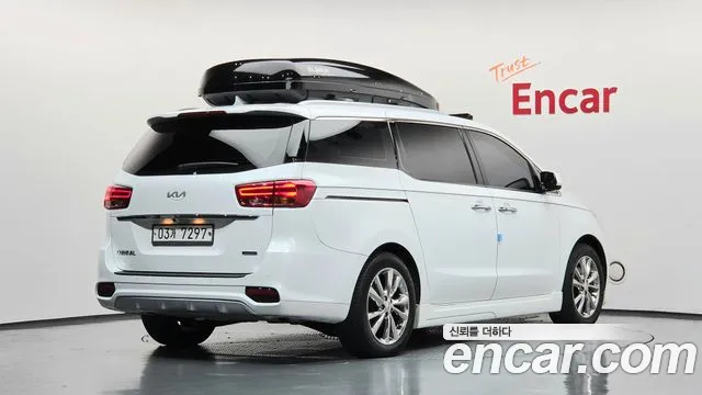Kia Carnival 2019 thumb 2