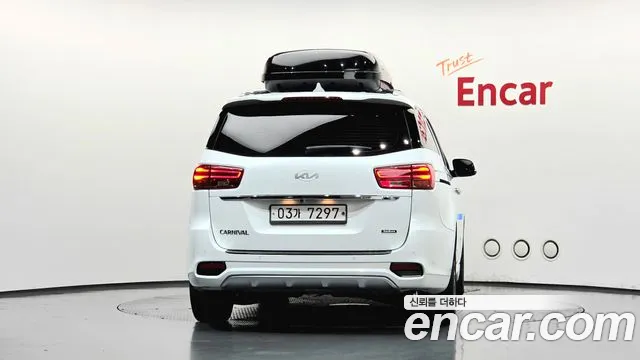 Kia Carnival 2019 thumb 4
