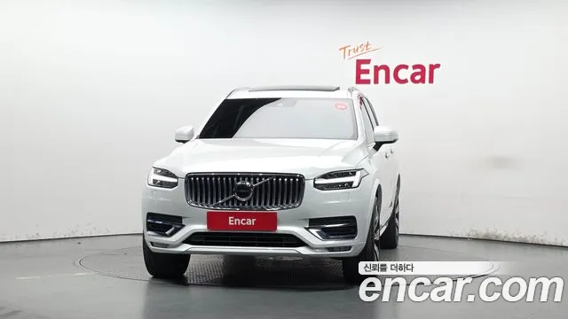Volvo XC90 2021 thumb 3