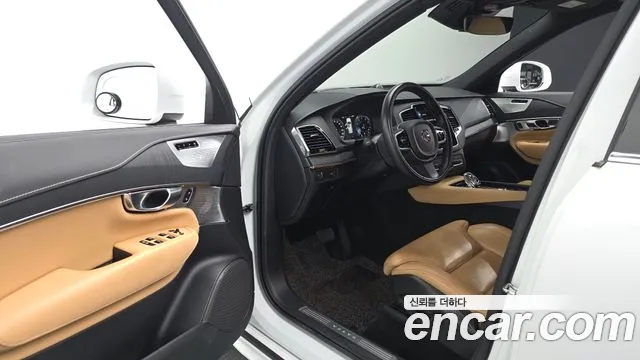 Volvo XC90 2021 thumb 10