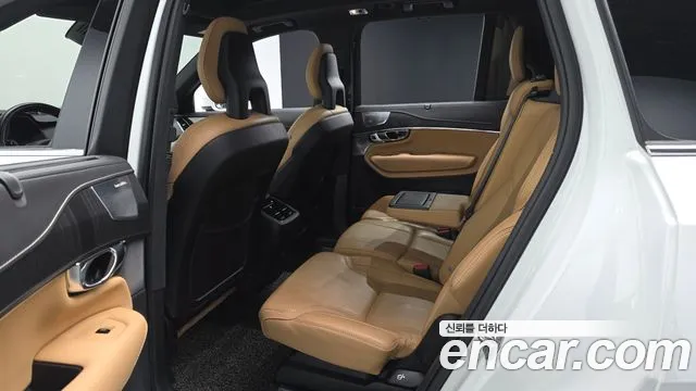 Volvo XC90 2021 thumb 11