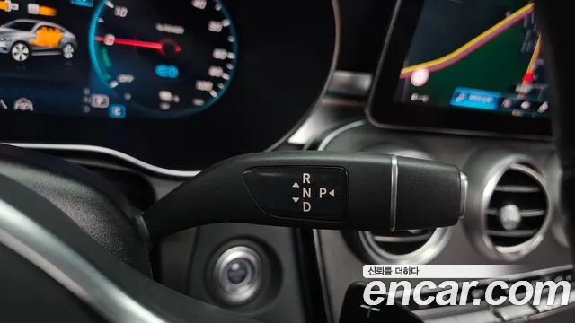 Mercedes-Benz GLC 2021 thumb 9