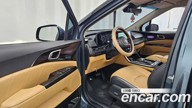 Kia Carnival 2021 thumb 10