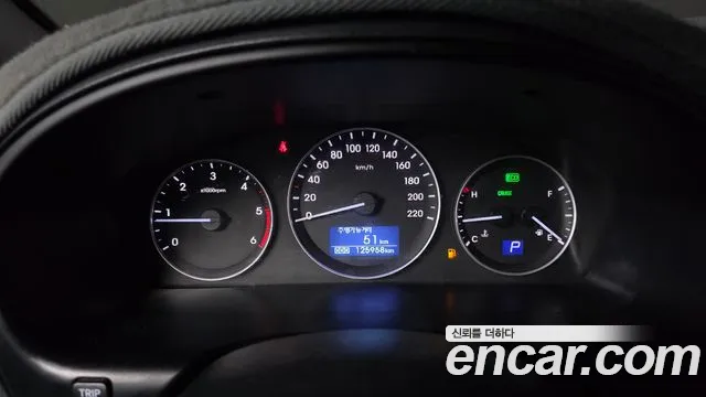 Hyundai Starex 2019 thumb 8