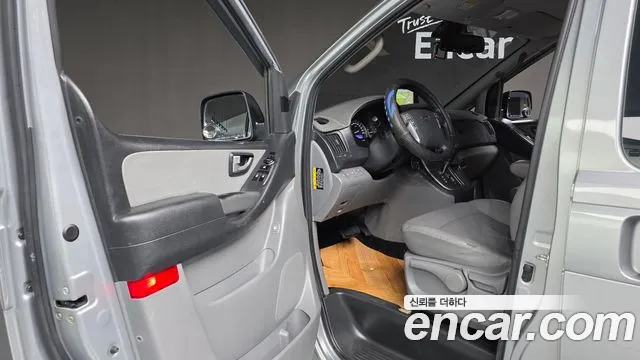 Hyundai Starex 2019 thumb 11