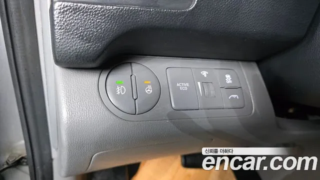 Hyundai Starex 2019 thumb 12