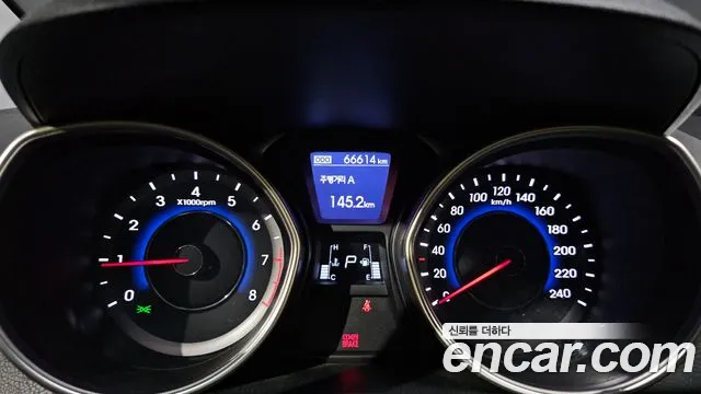Hyundai Avante 2013 thumb 8