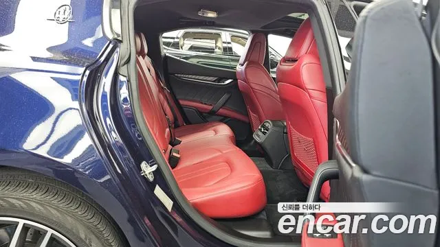Maserati Ghibli 2020 thumb 12