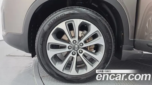 Kia Sorento 2012 thumb 5