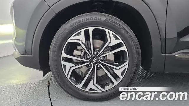 Hyundai Santa Fe 2018 thumb 5