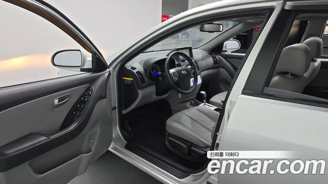 Hyundai Avante 2009 thumb 10