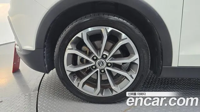 KG_Mobility_Ssangyong TIBOLI 2016 thumb 5